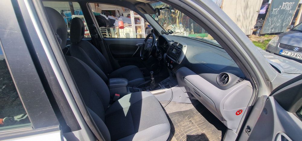 Toyota Rav4 2003 Vând sau schimb 4x4