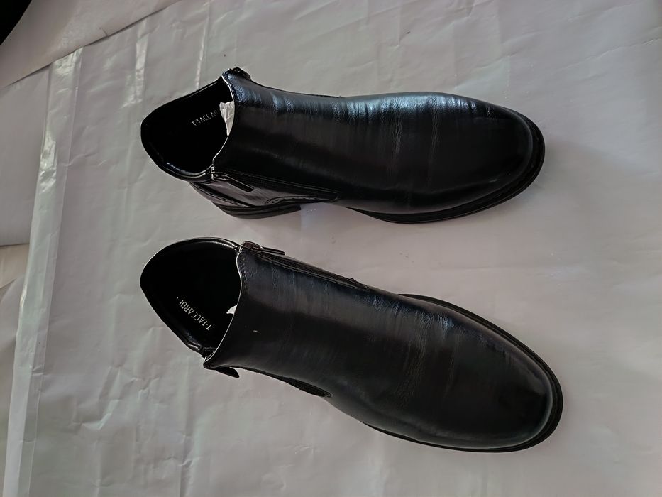 Продам демисезонный обувь