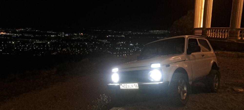 Комплект диодной оптики на ниву