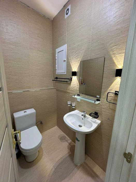 Срочно Олмазор Корасаройда 3 хона Сотаман Евро квартира а*