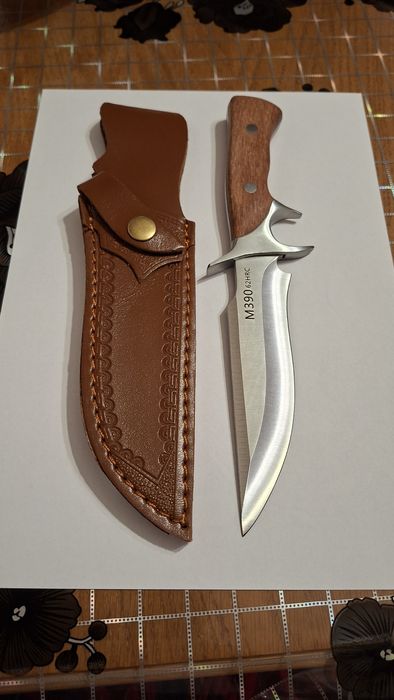 Cuțit vânătoare fără teacă.