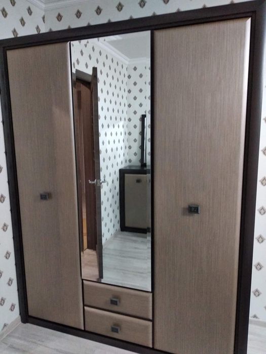 Продам спальний гарнитур