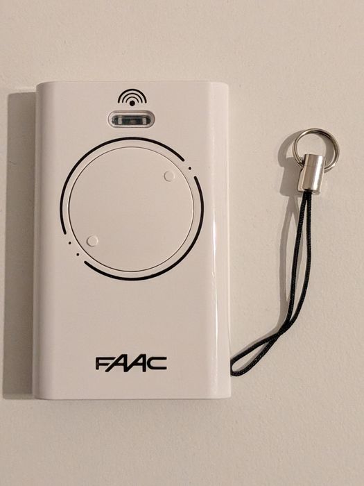 Telecomanda FAAC XT2 868 SLH SR, noua