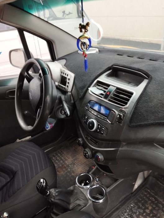 Спарк сотилади 2010 й 1.1мотор мой емайди жовоб келишамиз сотаман Тер