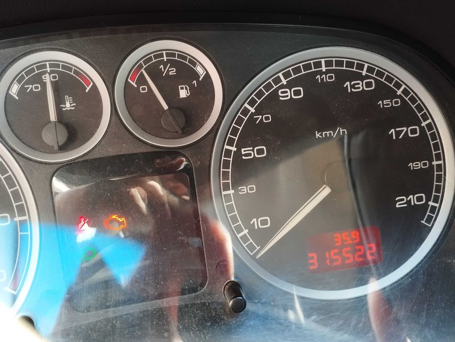 Пежо 307sw 2000куб.