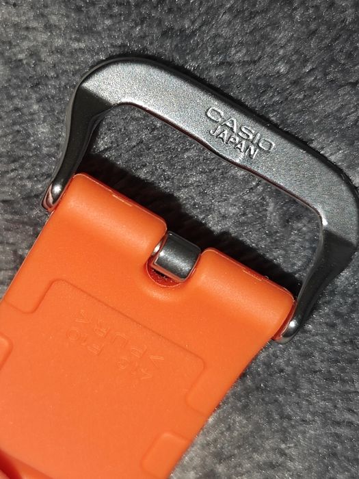 Ceas Casio G-Shock Limited DW-6900GL-4ER Lucky Drop