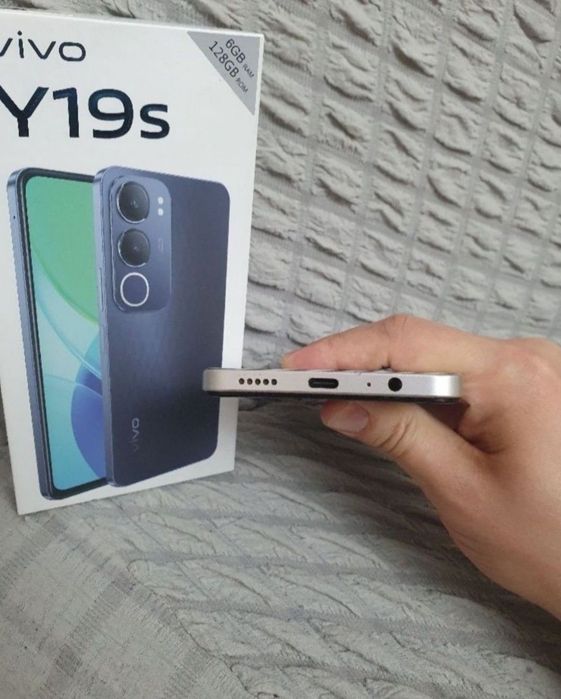 Vivo Y19S 12/128GB Silver Igravoy Original Karobka Holati Yaxshi Zor