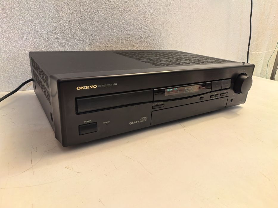 CD receiver Onkyo CR 70R amplificare