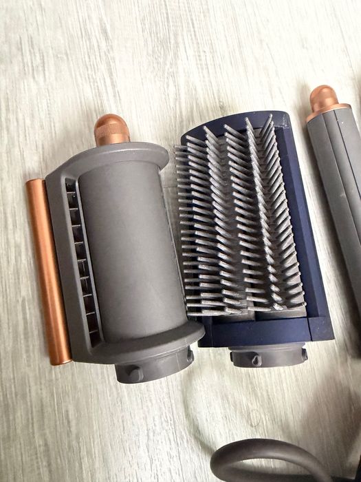 Сешоар за коса Dyson