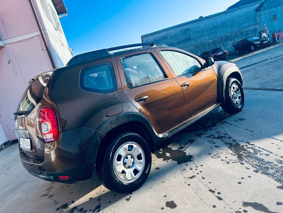 Vând Dacia Duster 4x4 2012