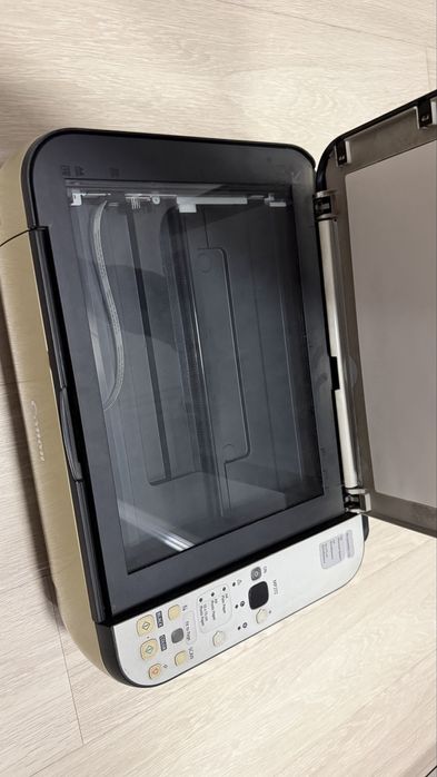 Продам цветной принтер Canon pixma