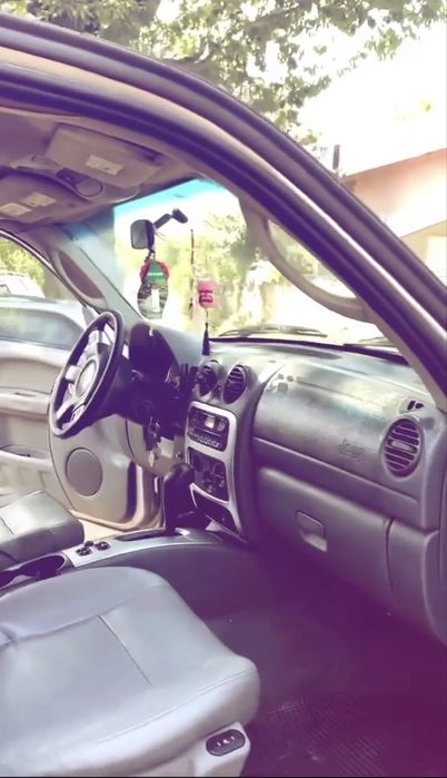 Jeep Cherokee KJ 2.8 CRD 160 CP 4x4 – 2005