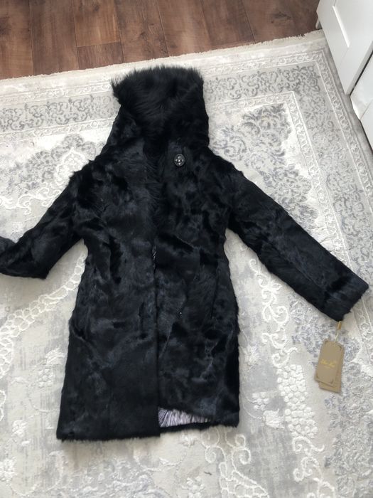 Продам шубу новую