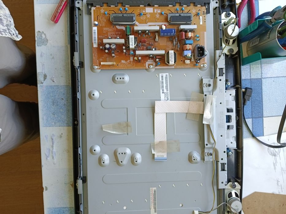 Продам запчасти для телевизора LED Samsung 40 диагонал