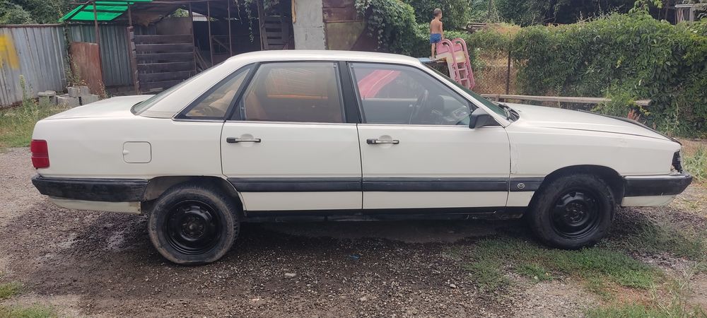 Audi 100 c3 1.8 карбюратор