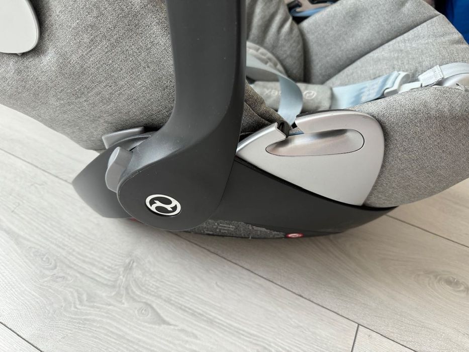 Столче за кола CYBEX CLOUD Q  KOI