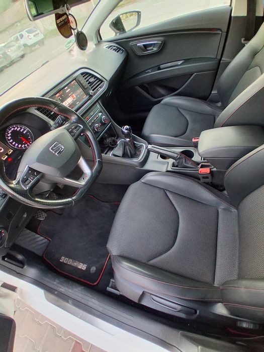 Vând SEAT LEON 2o15
