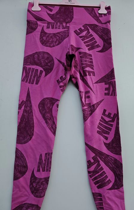 Nike оригинален дамски клин нов Л размер