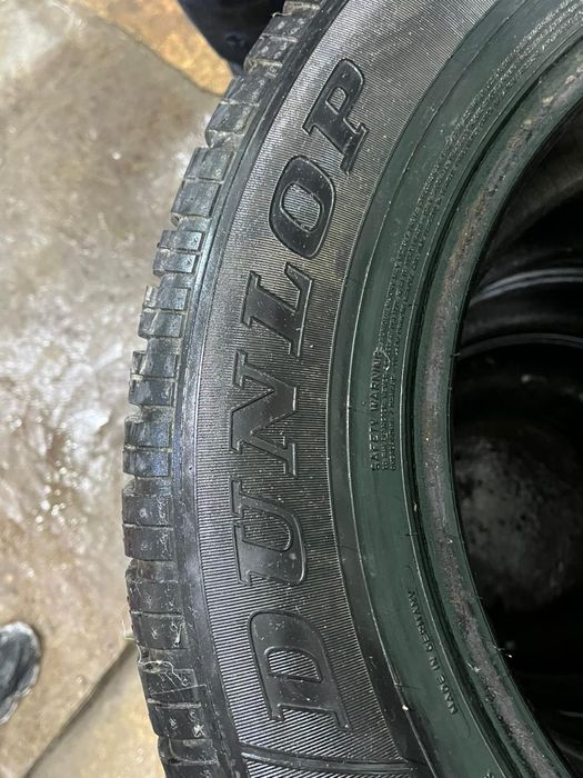 Шины зимний 235 65 R 17