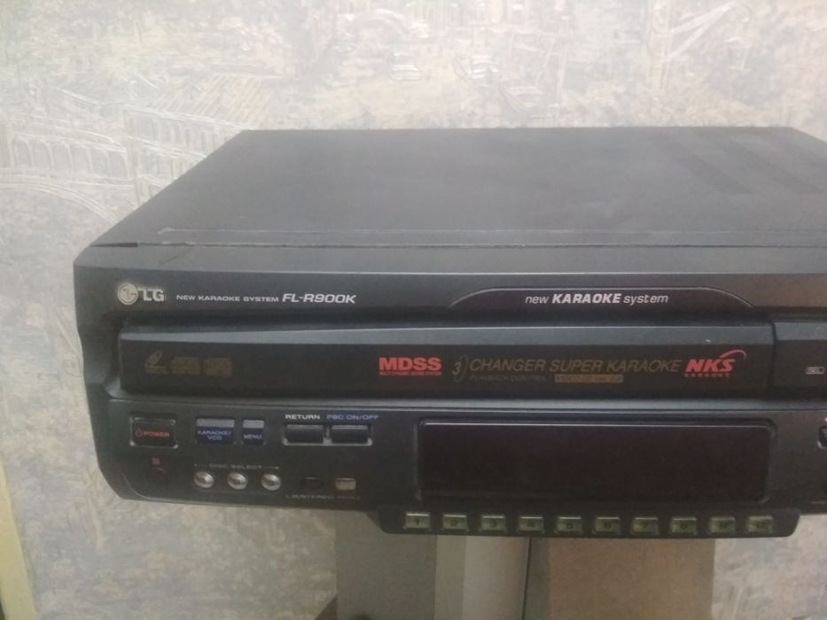 Продам караоке LG