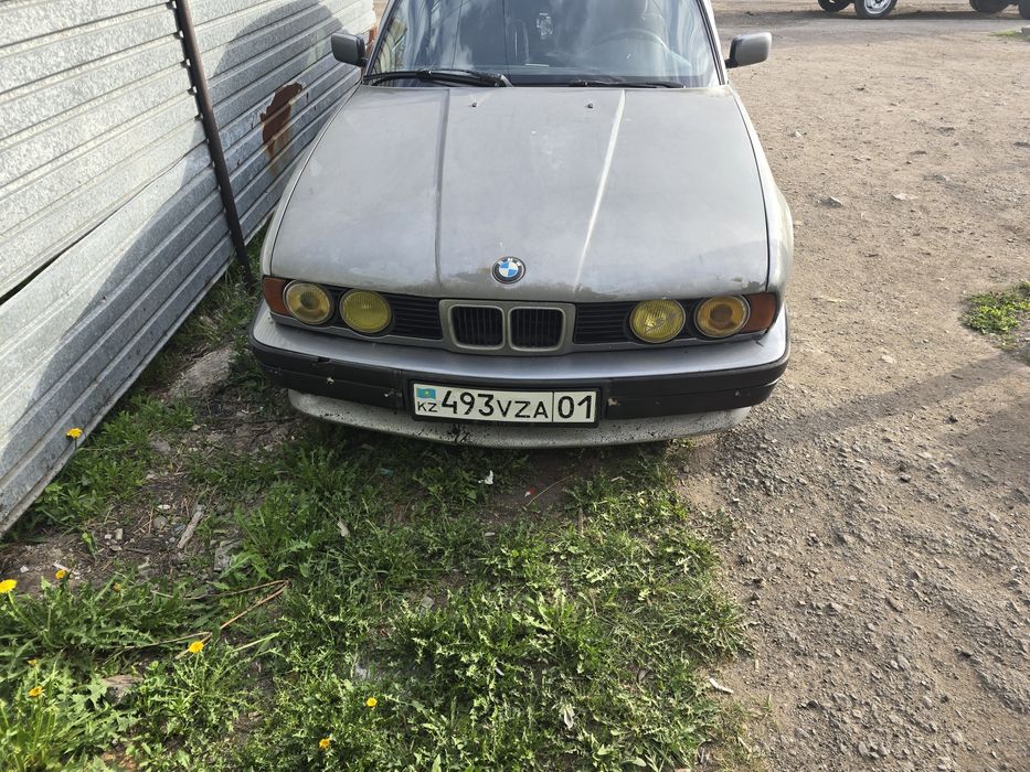 Продам бмв е34 520