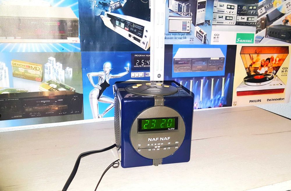 Radio cu ceas Cubik NAF NAF LW/FM  (Germania)