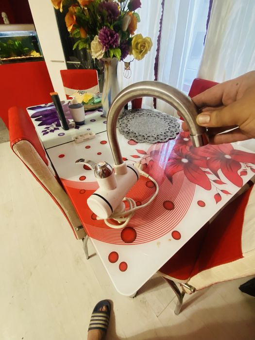 Vand Robinet electric cu încălzire instantanee