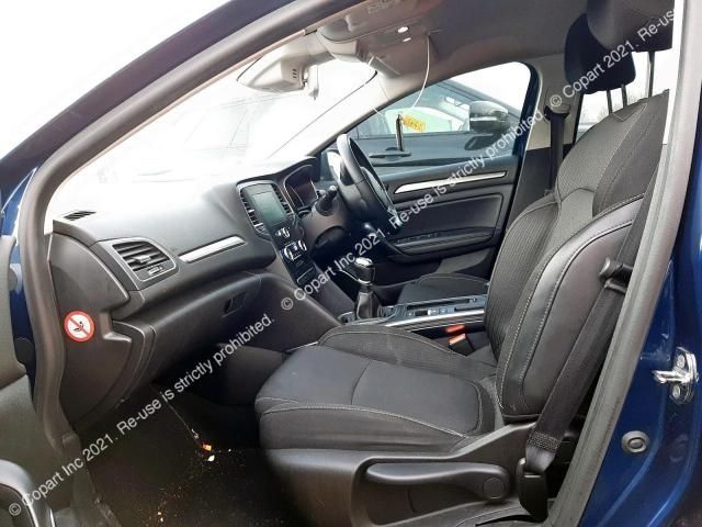 Dezmembrez Renault Megane 4 [2016 - 2020] Hatchback 5-usi 1.2 TCe MT (100 hp)