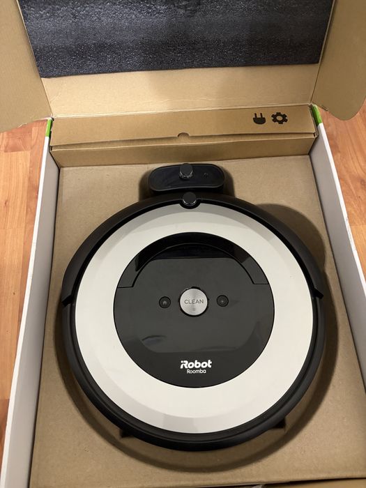 Robot de aspirare iRobot Roomba e5