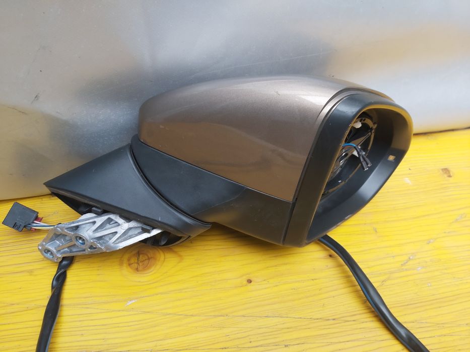 Огледало дясно фолксваген спортсван Голф Vw Sportsvan