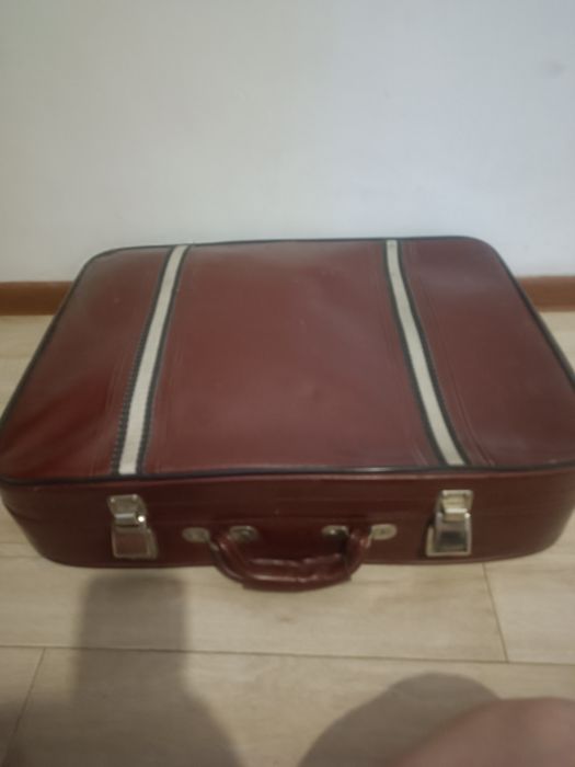 Продам советский чемодан