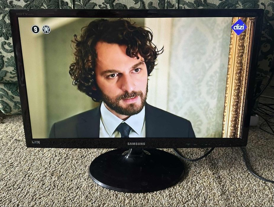 LED TV 24" Samsung - перфектен