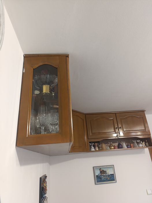 Стенен шкаф, ъглов шкаф за стена, шкаф, секция