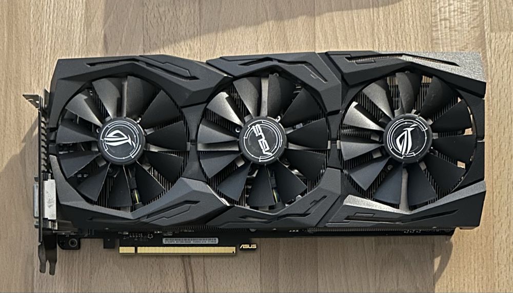 Placa video ASUS GeForce GTX 1070 STRIX, 8GB GDDR5, 256-bit