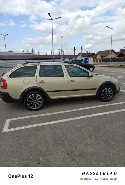 SKODA Octavia 2011 — imagine 4