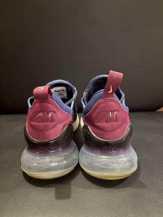 Дамски маратонки NIKE AiIR MAX 270