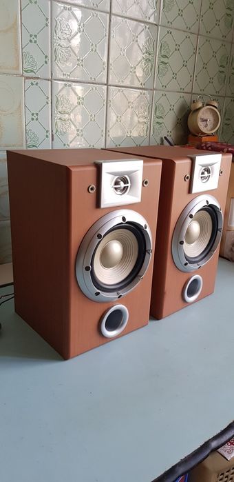 Хорошие колонки LXS 220