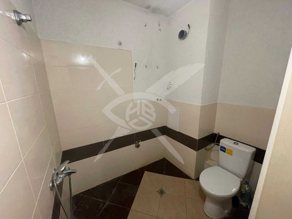 Продава се Двустаен апартамент в Айтос - 75 кв.м за 640 €/кв.м - Снимка #3