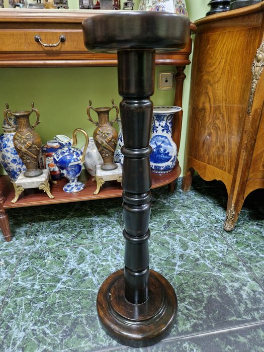 Чудесна антикварна френска дървена колона поставка постамент