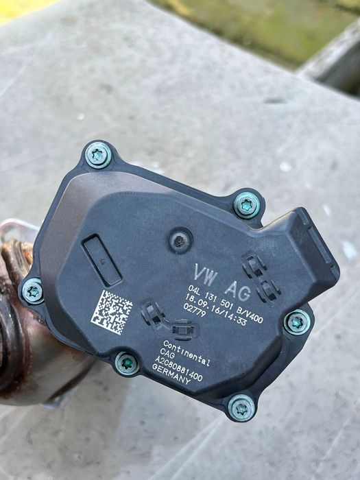 Clapeta EGR + Racitor AUDI A4 B9 Original VW AG 04L.131.512 A 2.0 TDI