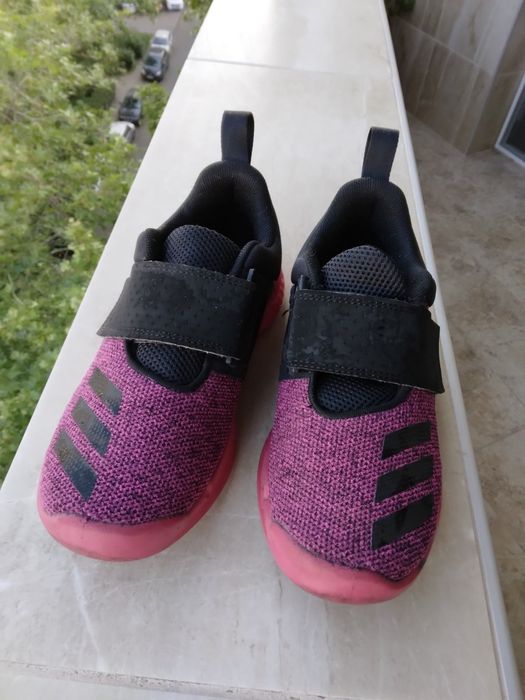 Adidas маратонки за момиче