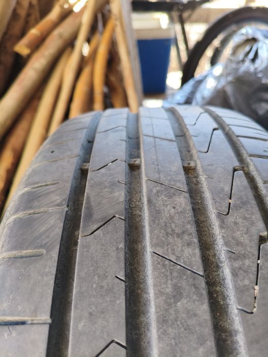 Cauciucuri de vară hankook 215/60/R17