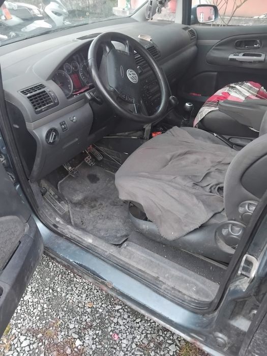 Volkswagen Sharan adaptat pentru dizabilitati.