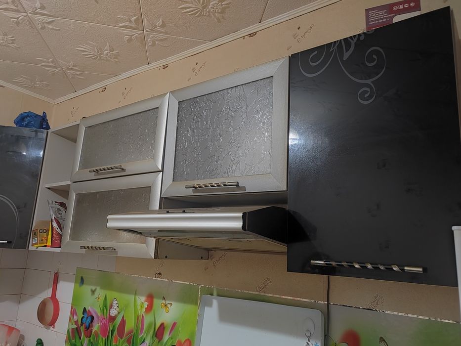 Продам кухонные шкафы