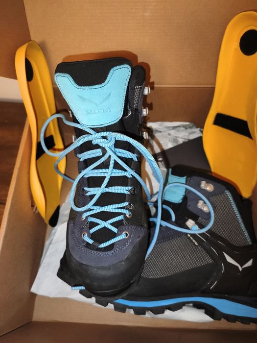 Salewa Дамски трекинг обувки за планински туризъм