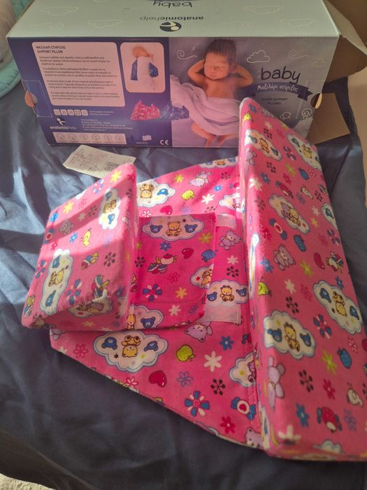 Анатомична възглавница на странично поставяне на бебе