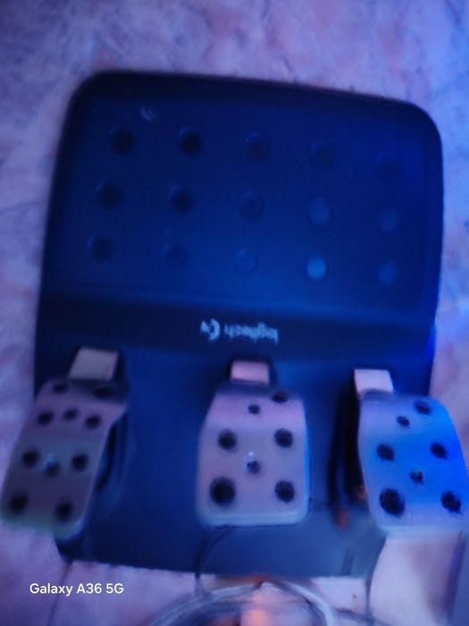 Игровой рул Logitech shifter