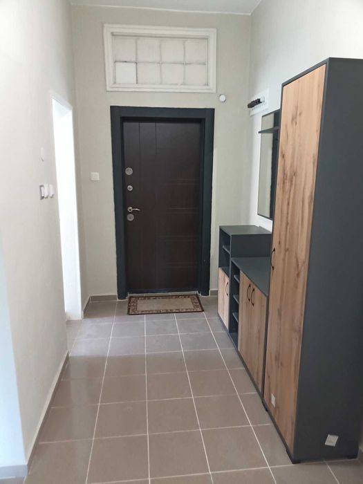 Продава се Тристаен апартамент в Мездра - 100 кв.м за 1000 €/кв.м - Снимка #9