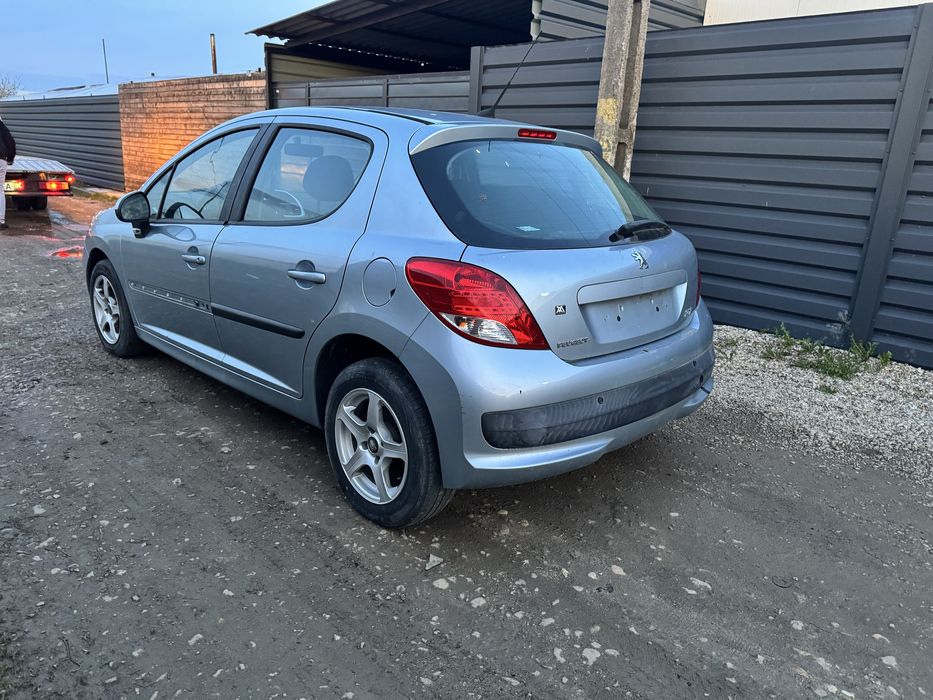 Oglinda/Oglinzi Peugeot 207 Facelift stanga/dreapta