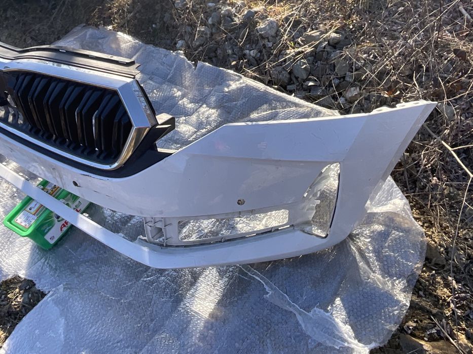 Bara Skoda Octavia 2025/ faruri full led